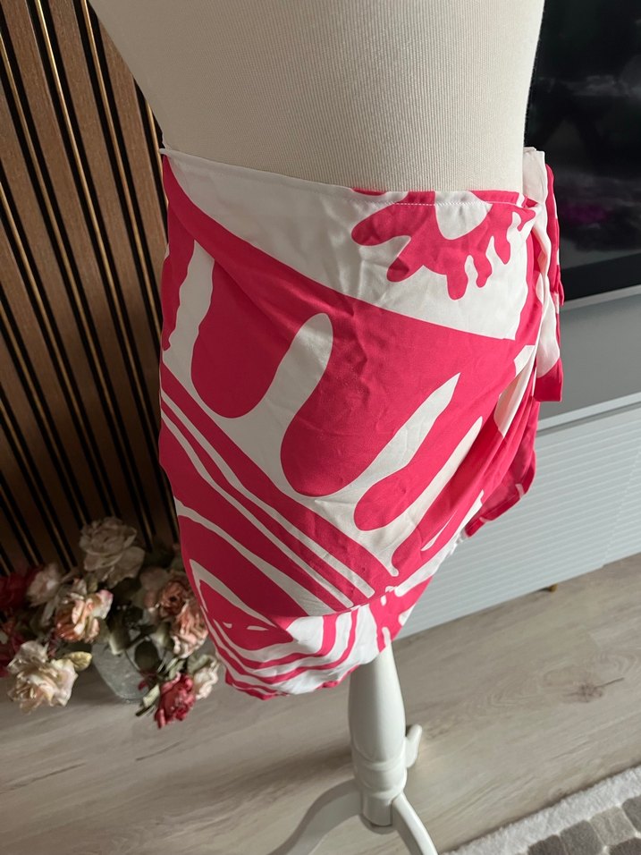 Pembe Bağlamalı Pareo - Görsel 3