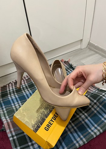 Bej Kadın Stiletto Topuklu Ayakkabı - Görsel 4