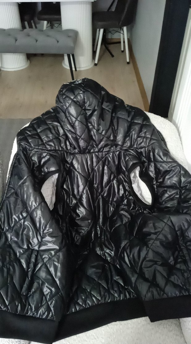 Siyah Kapitone Fermuarlı Kolsuz unisexYelek - Görsel 3