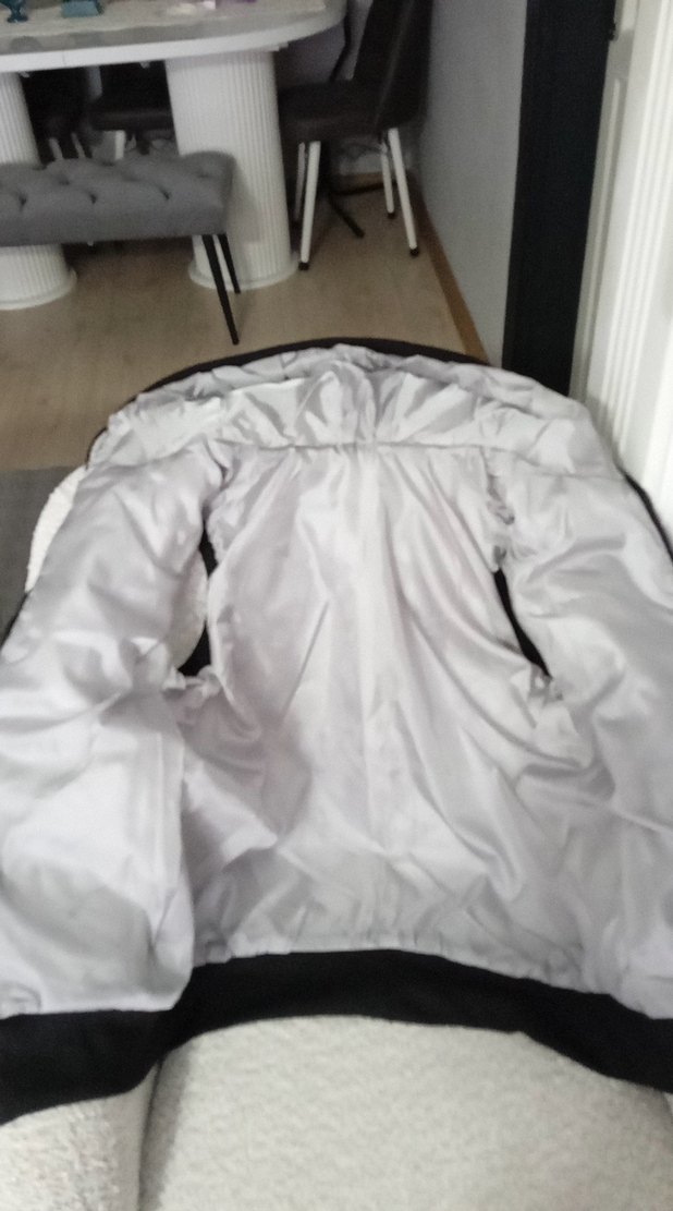 Siyah Kapitone Fermuarlı Kolsuz unisexYelek - Görsel 2