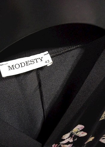 Uzun Siyah Çiçek Desenli Bohem abaya - Görsel 7