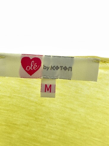 m Beden sarı Renk Koton T-shirt %70 İndirimli.