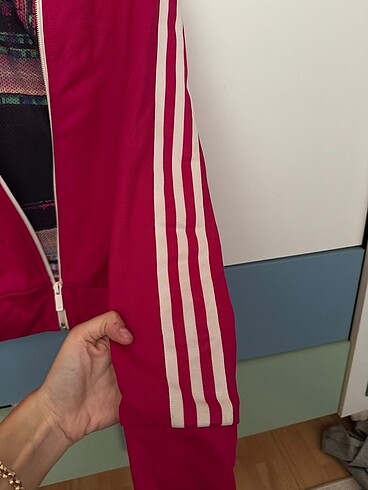 34 Beden Adidas fermuarlı üst