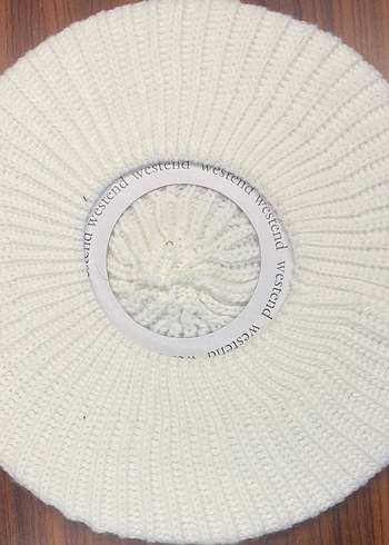 Resaam Model Beyaz Simli Yün Bere - Görsel 3