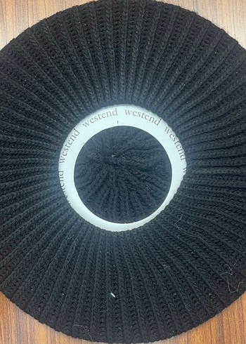 Ressam Model Siyah Simli Yün Bere - Görsel 3