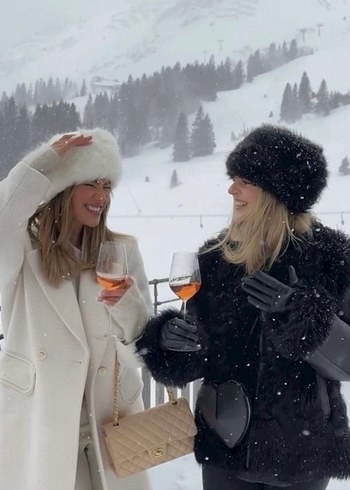 Siyah Kürklü Rus Kadın Karpak Şapka - Görsel 3