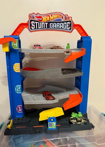 Hot Wheels Çok Katlı Stunt Garajı Oyuncak