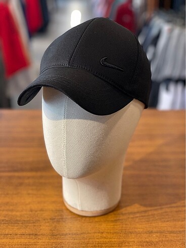 Nike Logolu Siyah Renk Pamuklu Cap Şapka