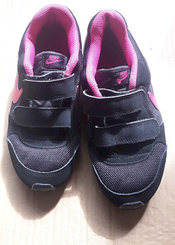 Kız Çocuk Siyah-Pembe Nike Spor Ayakkabı