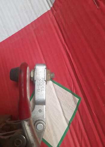 Kırmızı Dikiş Makinesi Kolu - Görsel 2