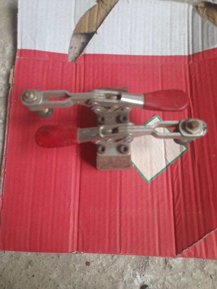 Kırmızı Dikiş Makinesi Kolu - Görsel 5