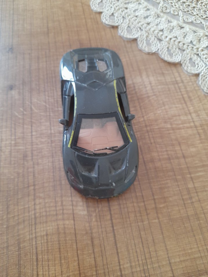 Koyu Siyah Kapı Açılır Oyuncak Araba - Görsel 5