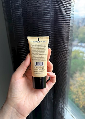 Flormar Matlaştırıcı Makyaj Bazı - Görsel 2