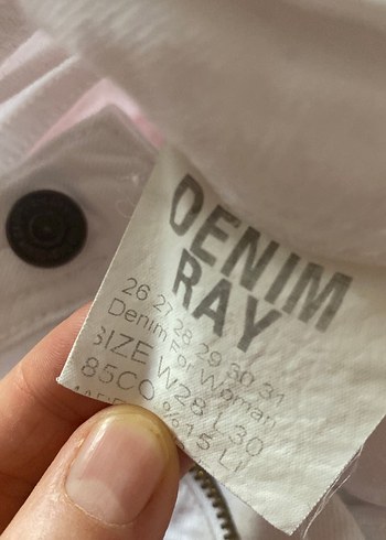 28 Beden beyaz Renk Beyaz Mini Denim Şort