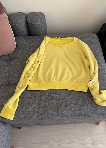 Sarı Düğmeli Uzun Kollu Sweatshirt