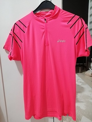 Asics T-shirt