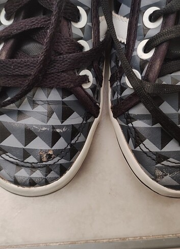 36 Beden gri Renk Adidas spor ayakkabı