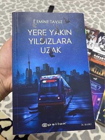 Emine tavuz yere yakın yıldızlara uzak