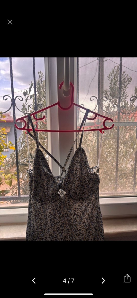 Zara saten çiçekli midi elbise - Görsel 4