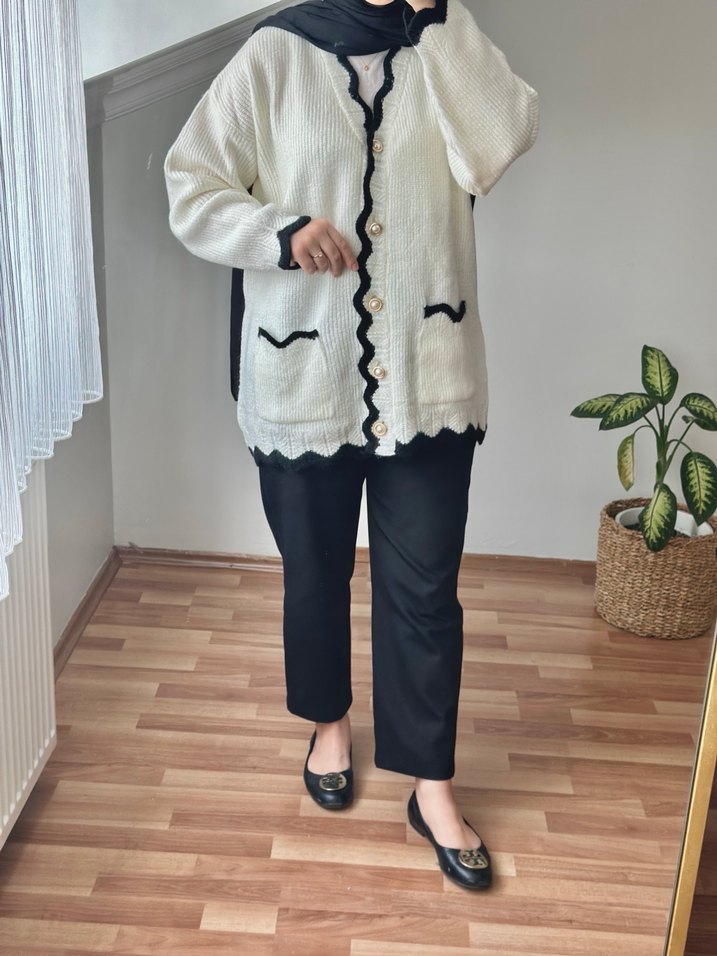 İnci düğmeli hırka - Görsel 3