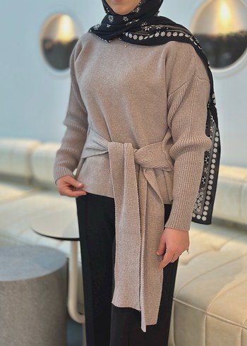 Bel bağcıklı triko kazak - Görsel 2