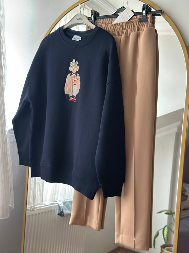 Nakışlı taşlı sweat - Görsel 2