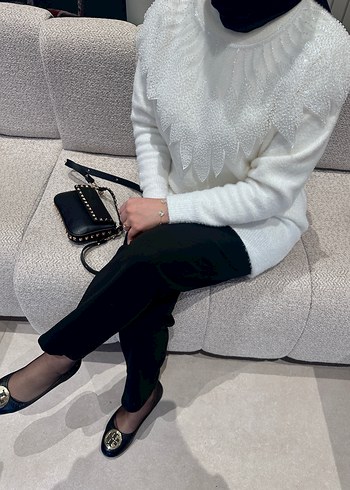 Angora işlemeli tasarım kazak - Görsel 6