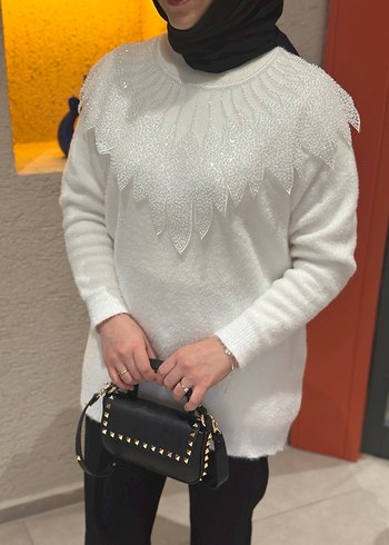 Angora işlemeli tasarım kazak - Görsel 8