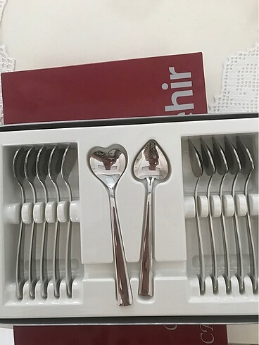Çay ve tatlı kaşığı