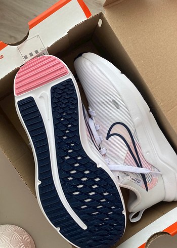 37,5 Beden beyaz Renk Nike Premium Kadın spor Ayakkabısı