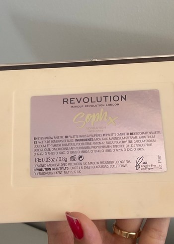 Revolution Revolution SophX Extra Spice Far Paleti