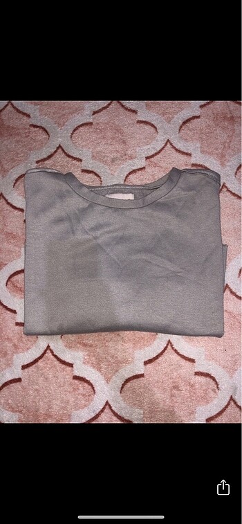 Crop sweatshirt