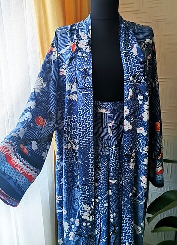 LC Waikiki SAKURA DESEN KİMONO TAKIM