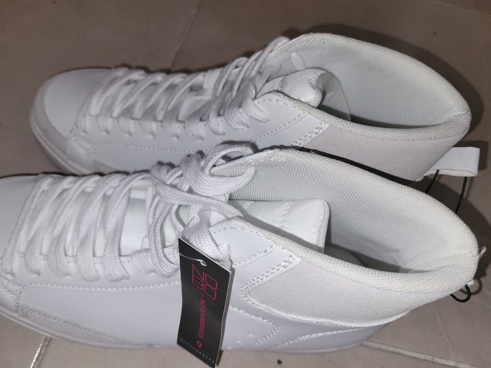 Beyaz Kadın Spor Ayakkabı Trend Şıklık - Görsel 2