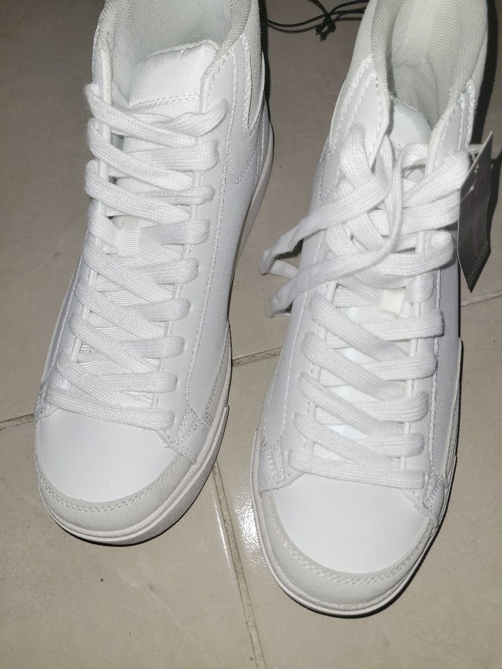 Beyaz Kadın Spor Ayakkabı Trend Şıklık - Görsel 4