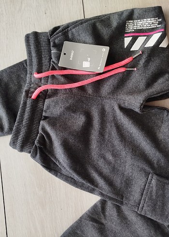 Gri Baskılı eşofman altı - Görsel 4