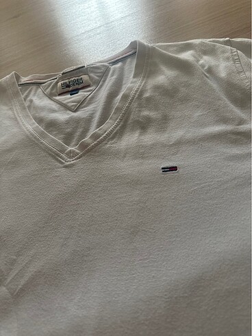 Beyaz tshirt
