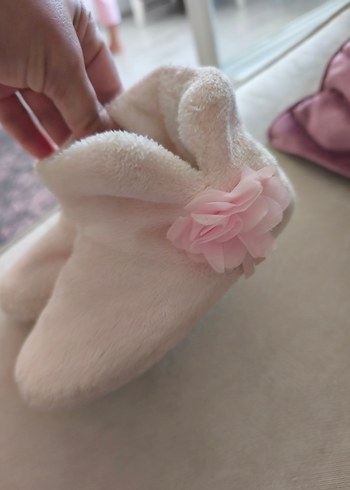 26 Beden Kız Çocuk Pembe Peluş Çiçekli Ev Terliği