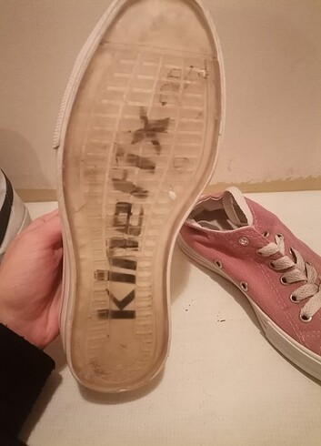37 Beden Kinetix Converse