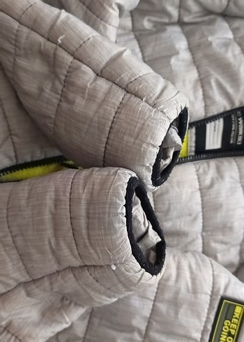 Gri Kapüşonlu erkek çocuk  Mont - Görsel 2