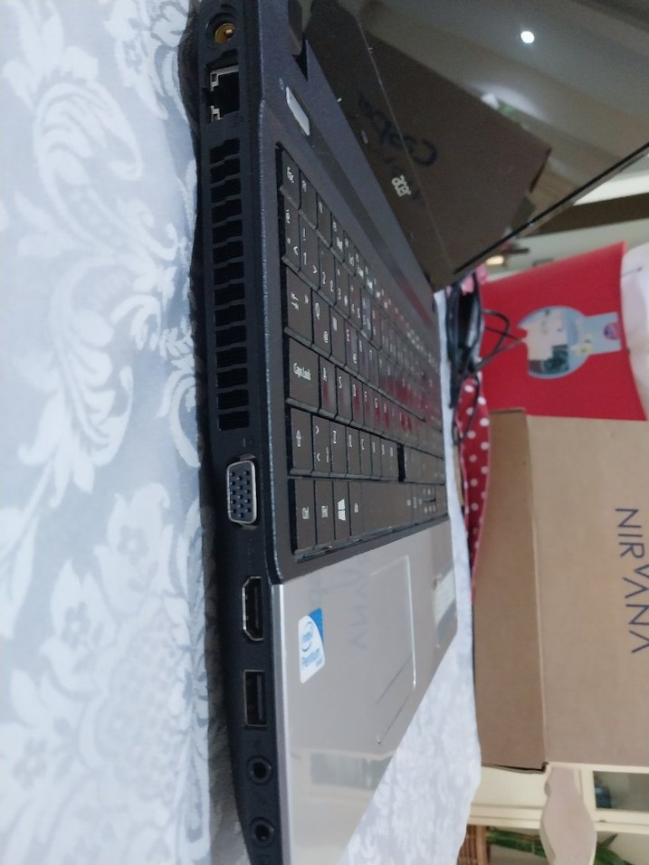 Acer Laptop - Görsel 5