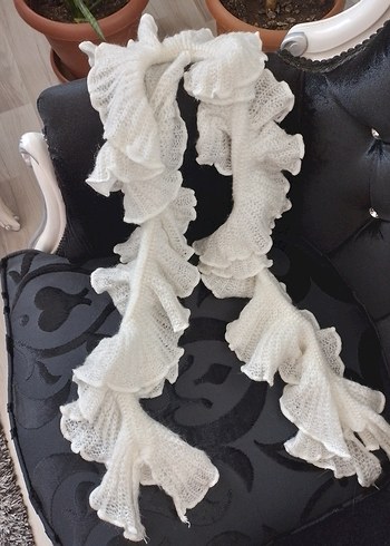 Fırfırlı Beyaz Kadın Örgü Şal - Görsel 5