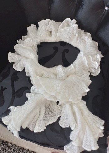 Fırfırlı Beyaz Kadın Örgü Şal - Görsel 10