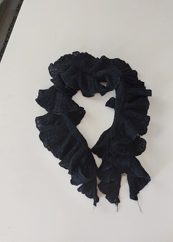 Fırfırlı Siyah triko Gotik Şal
