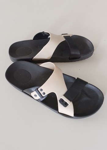 Bej Siyah Tokalı Minimalist Terlik - Görsel 7