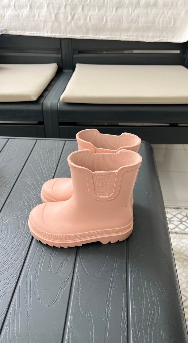 Kız Çocukları İçin Pastel Pembe Kauçuk Botlar - Görsel 4