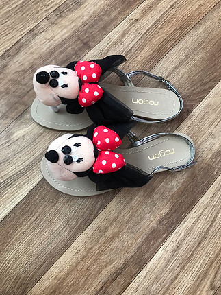 Zara minnie mouse sandalet