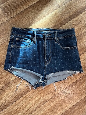 Levis kot sort