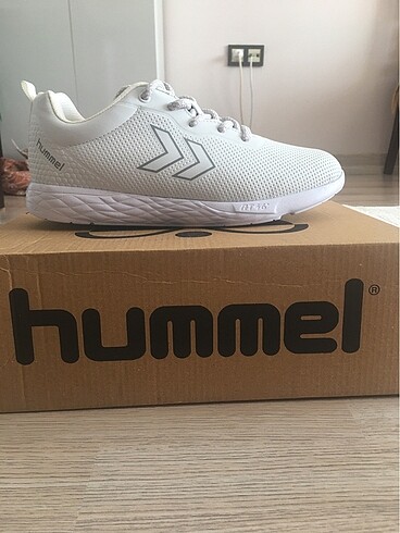 39 Beden beyaz Renk Orijinal Hummel Spor Ayakkabı