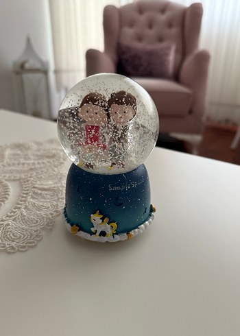 Renkli Mavi Kar Küresi Figürin - Görsel 2